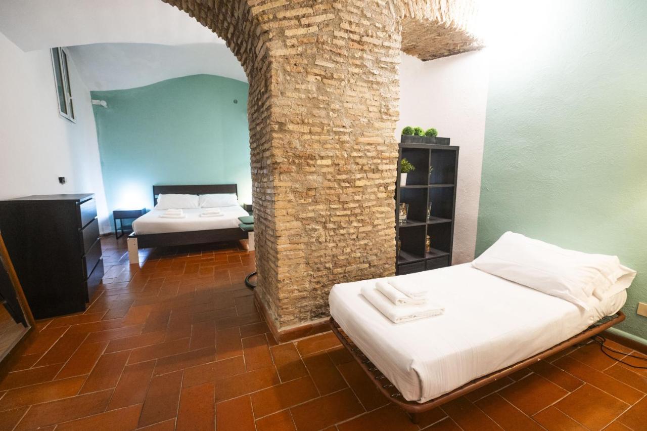Campo De Fiori Grotto Apartment Рим Екстериор снимка