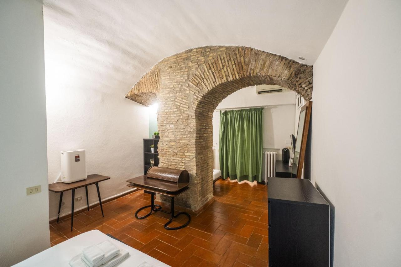 Campo De Fiori Grotto Apartment Рим Екстериор снимка